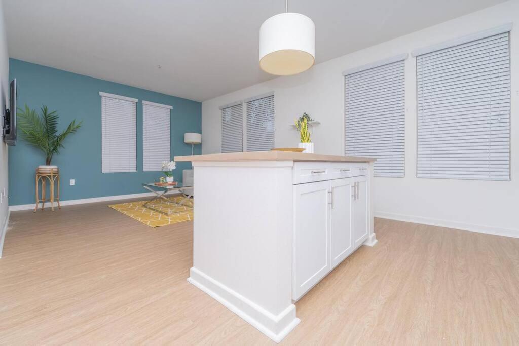 Amazing 2 Bedroom 7 Min From Disneyland W Free Parking Anaheim Luaran gambar