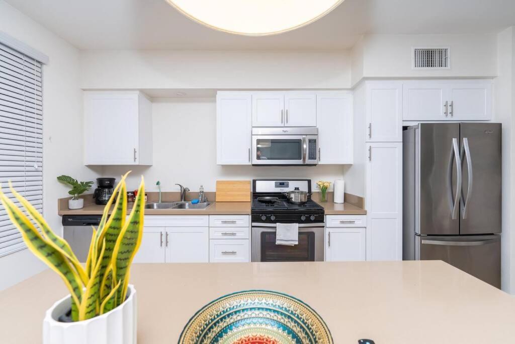 Amazing 2 Bedroom 7 Min From Disneyland W Free Parking Anaheim Luaran gambar